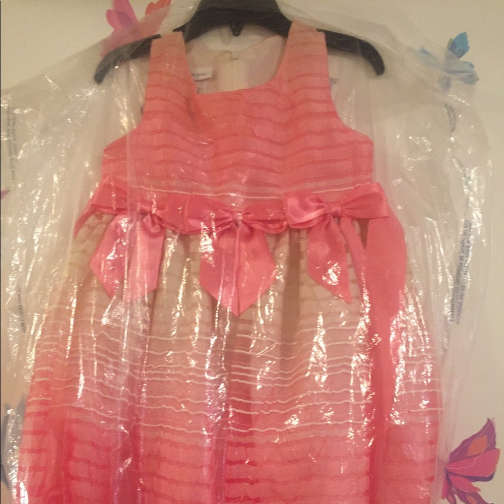 Girls dress